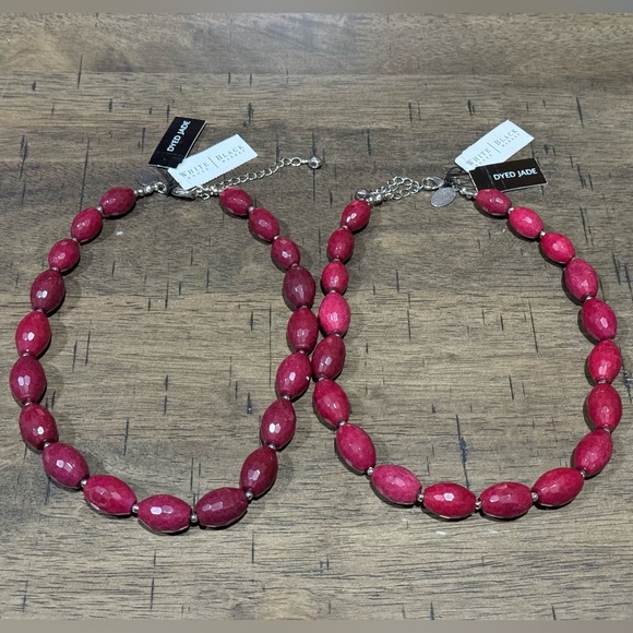 J8. WHBM Dyed Jade Necklace 16” Chain 2” Extender NEW $58 msrp - Picture 4 of 4